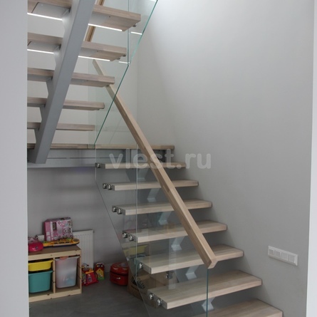 Лестница на металлокаркасе Mono Style Муза